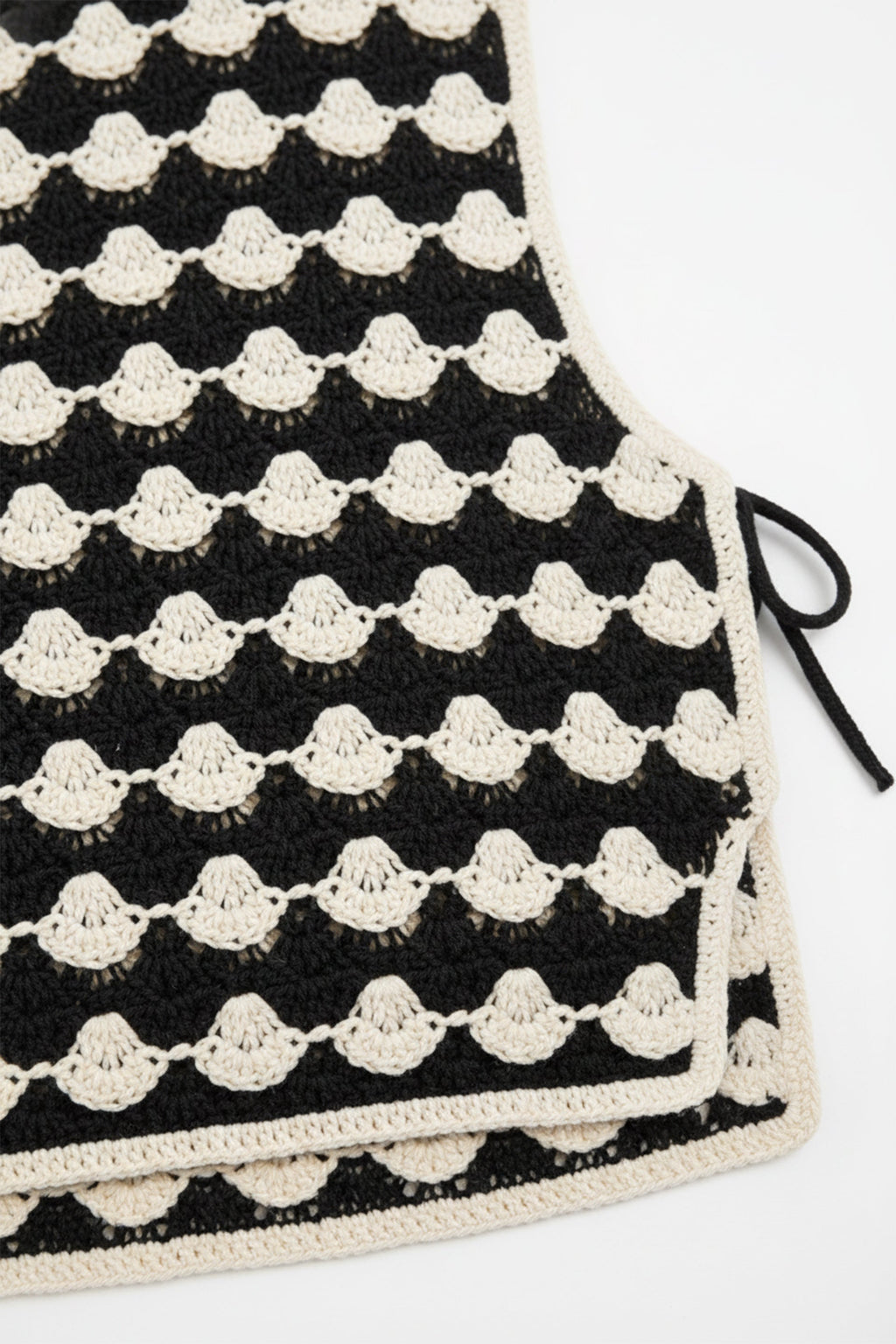 crochet vest, handmade crochet vest, black and white crochet top, wave pattern vest, artisan crochet clothing, slow fashion knitwear, boho crochet