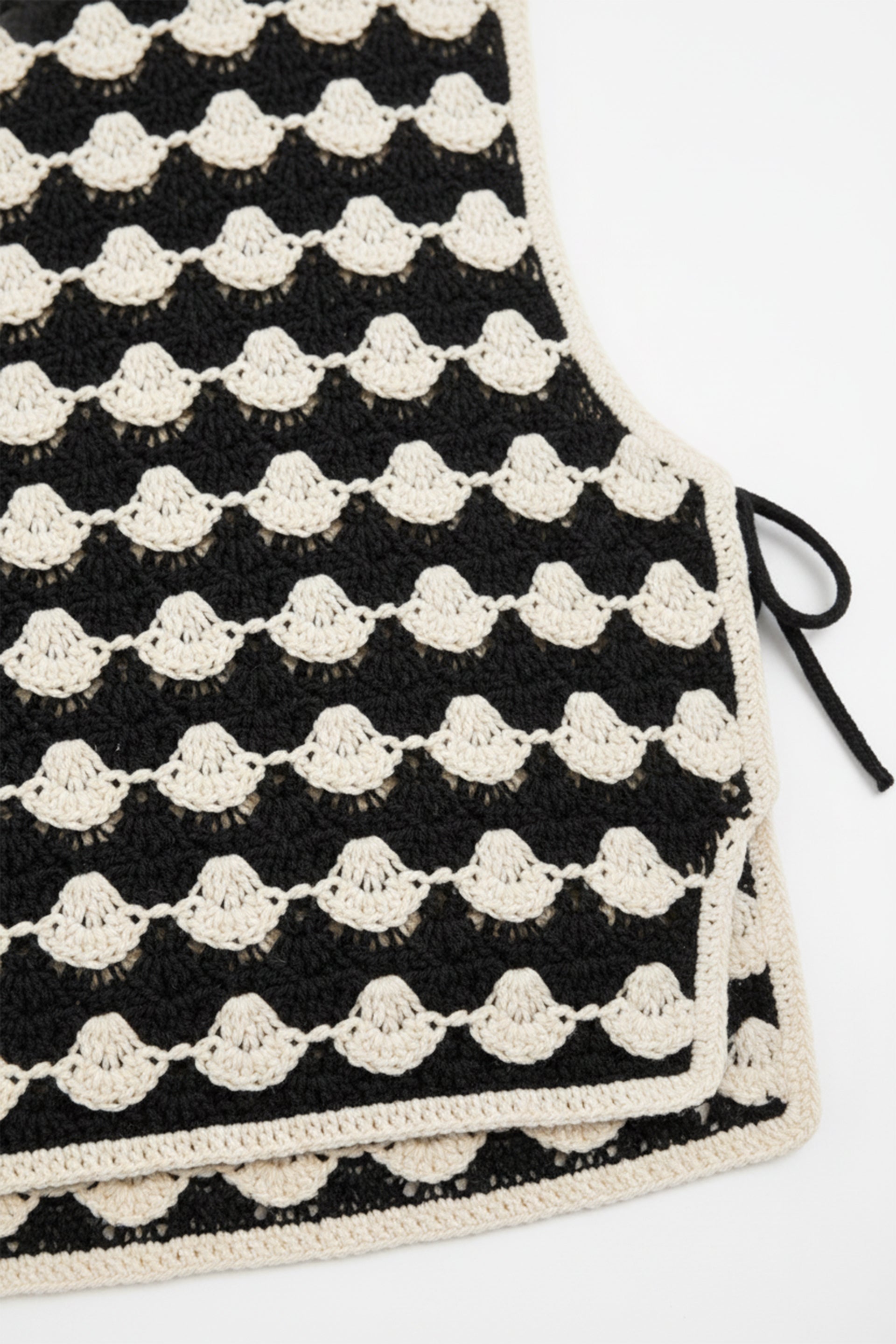 crochet vest, handmade crochet vest, black and white crochet top, wave pattern vest, artisan crochet clothing, slow fashion knitwear, boho crochet