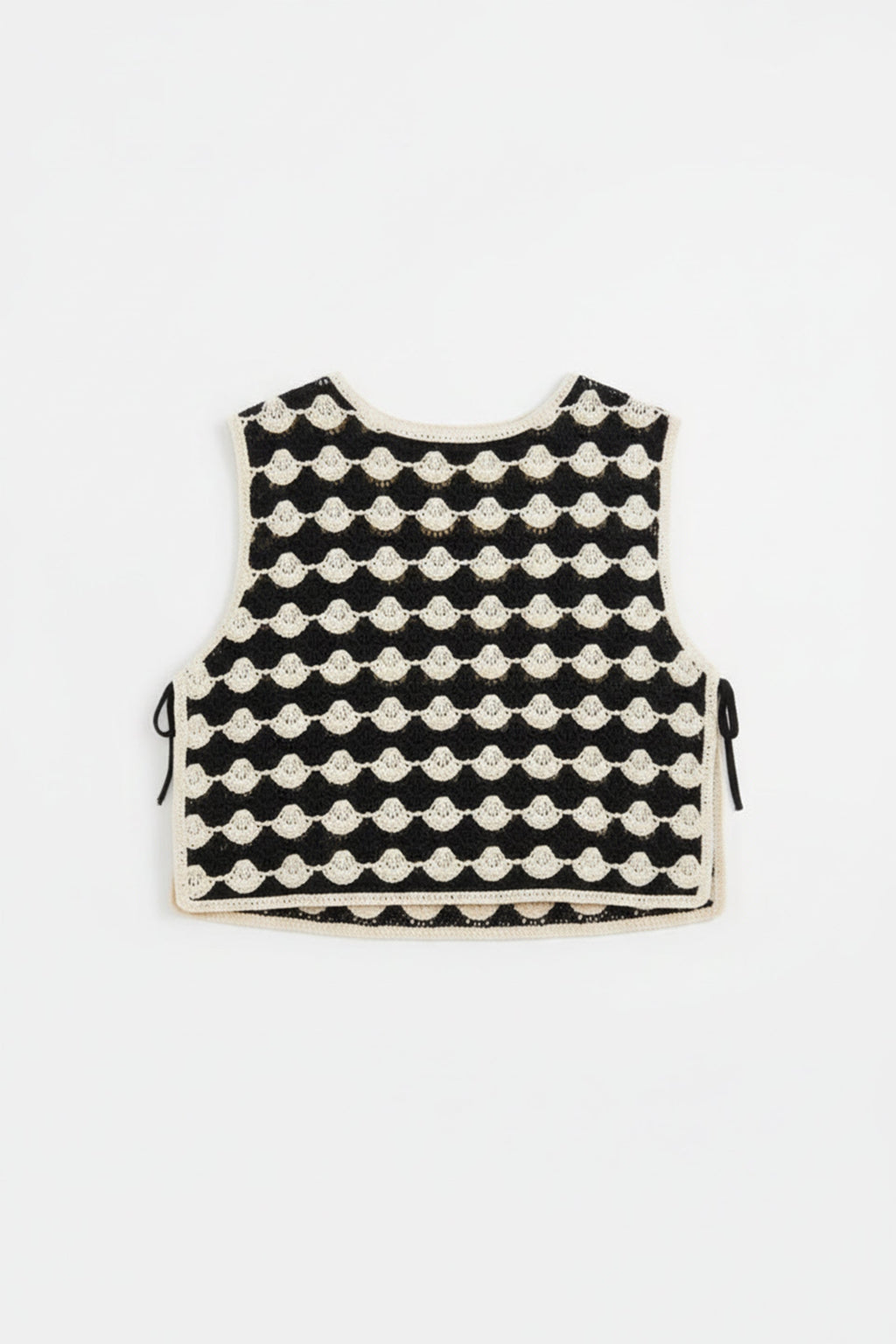 crochet vest, handmade crochet vest, black and white crochet top, wave pattern vest, artisan crochet clothing, slow fashion knitwear, boho crochet